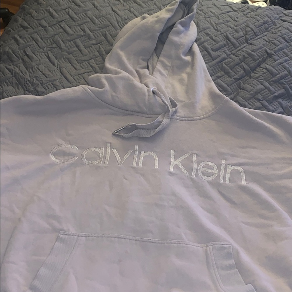 Calvin Klein sweater - Picture 2 of 5